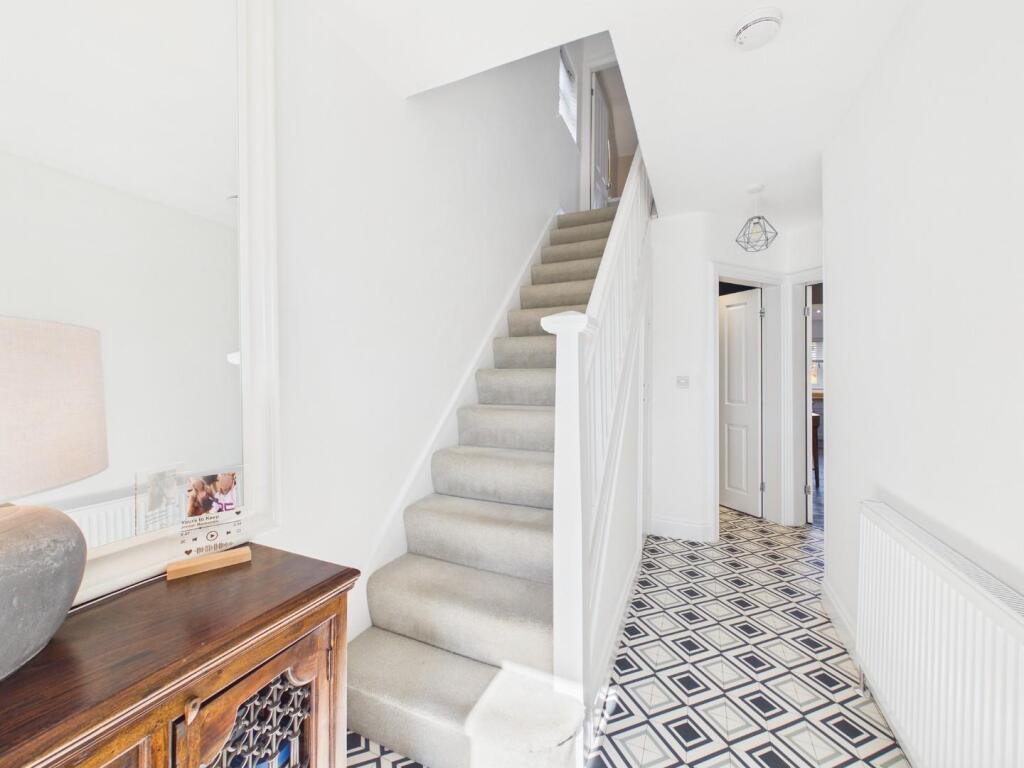 Additional image 2 of Druids View, Bingley, BD16 2DY