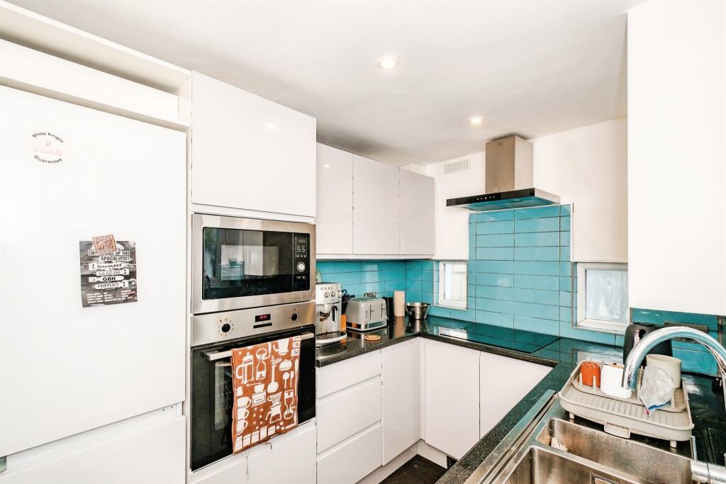 House in Adur, Lancing - More