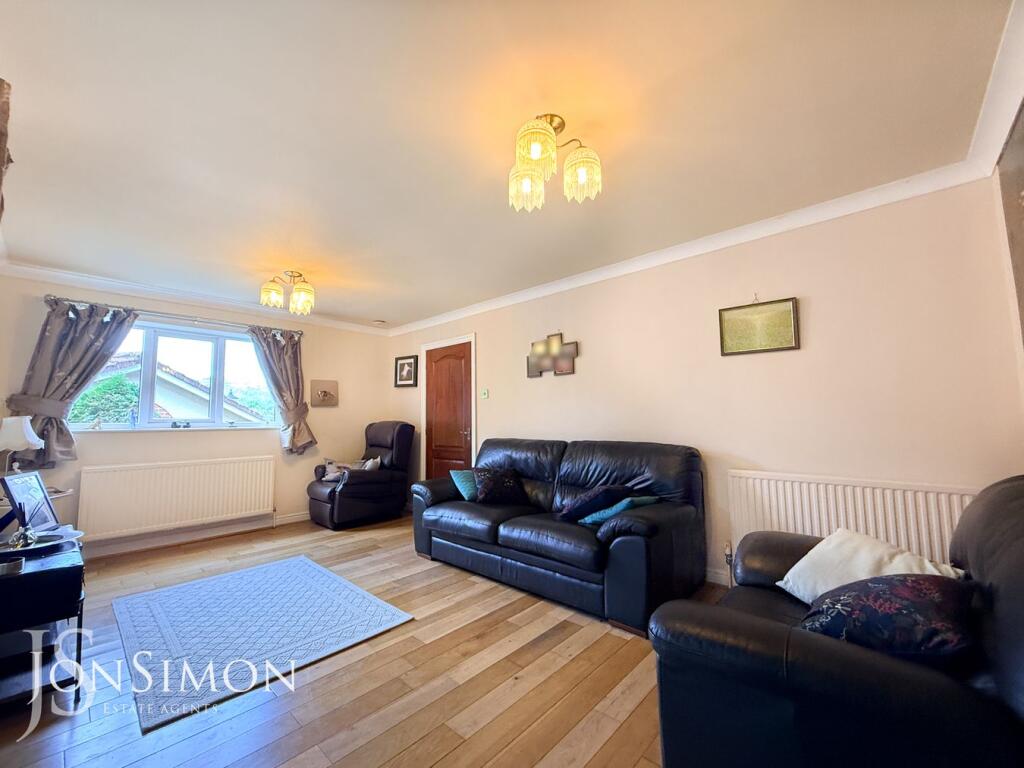 Maple Grove, Ramsbottom, Bury, BL0 photo 4