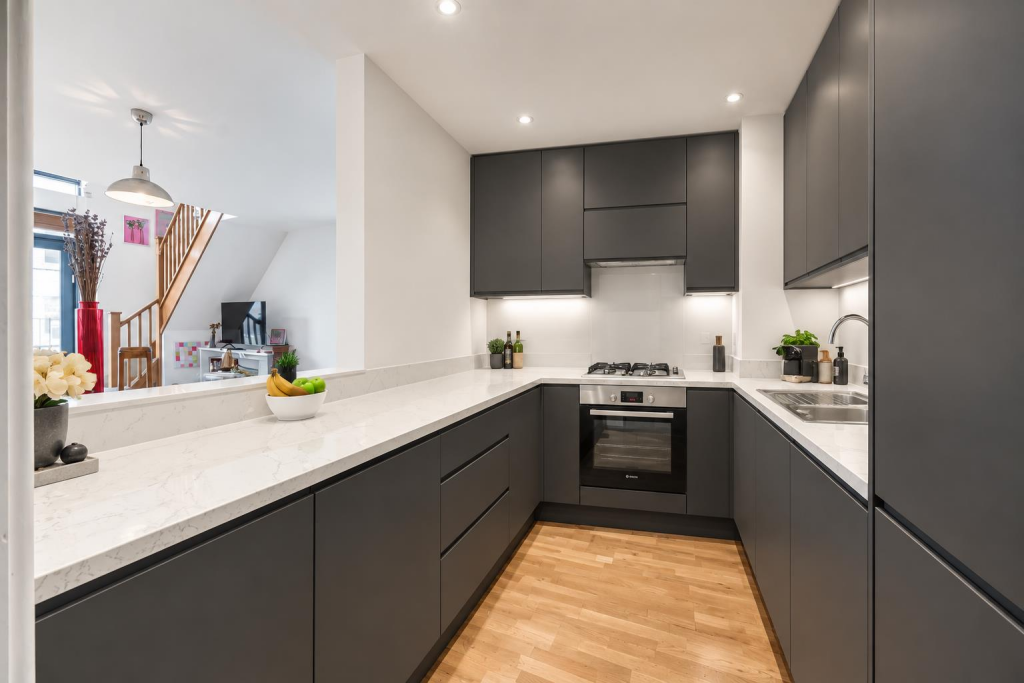 Apartment in London - View 3
