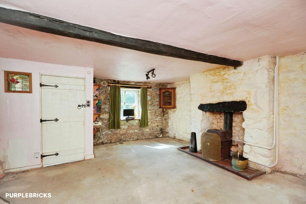 House in Llandudno, Brithdir and Llanfachreth - More