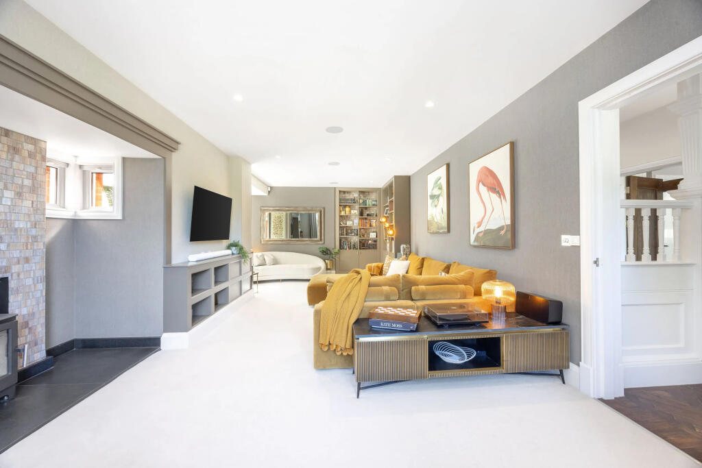 House in Douglas, Willaston - More