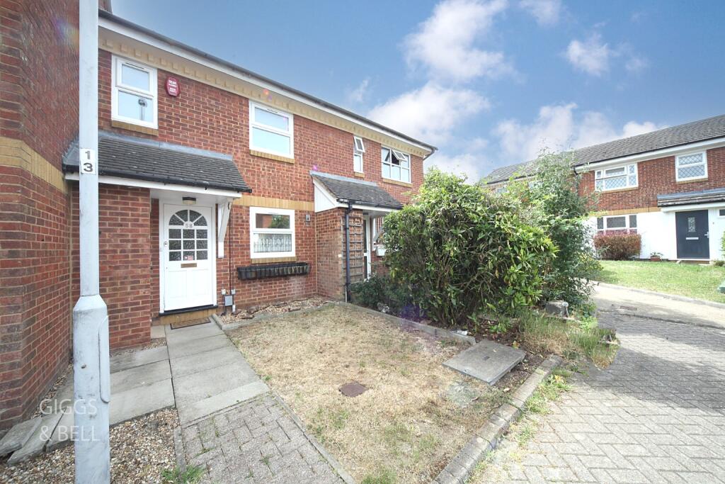 Main image of property: Rochford Drive, Luton, Bedfordshire, LU2 8SR