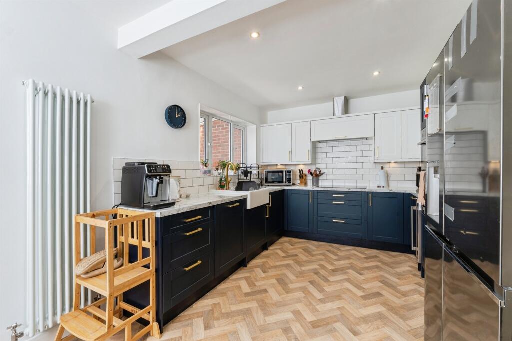 House in Thetford, Admirals - View 5