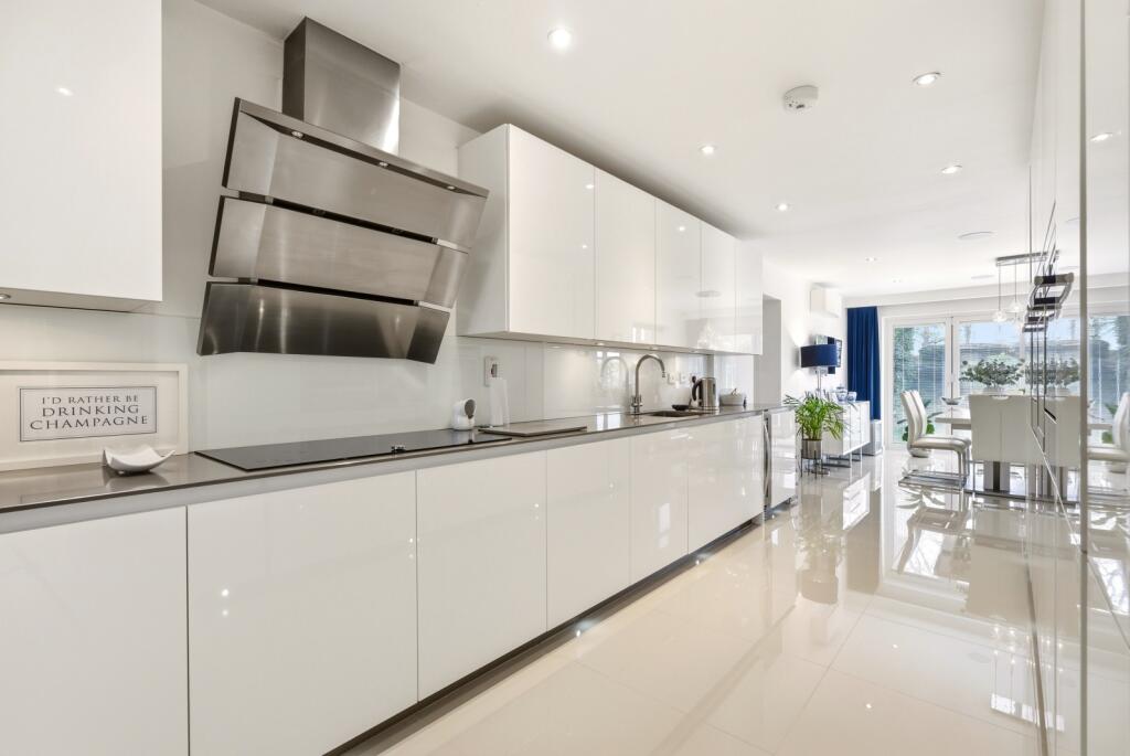 Additional image 4 of Ash Grove, Wheathampstead, St. Albans, Hertfordshire, AL4