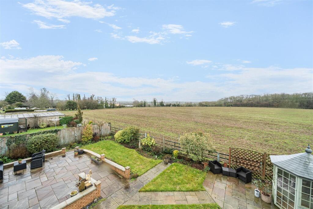 House in Stoke Bruerne - View 4