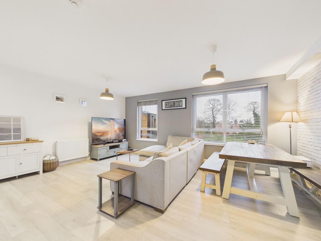 Main image of property: North Dene Drive, Low Fell, Gateshead, NE9