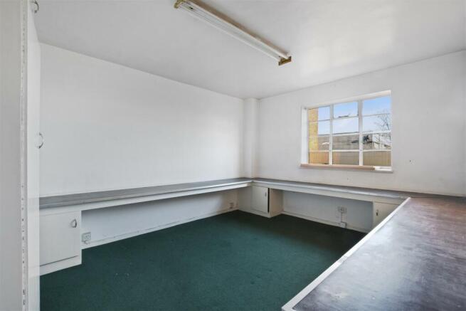 03-4239GCWT - Unit 6 Bridge House - Office - Orig