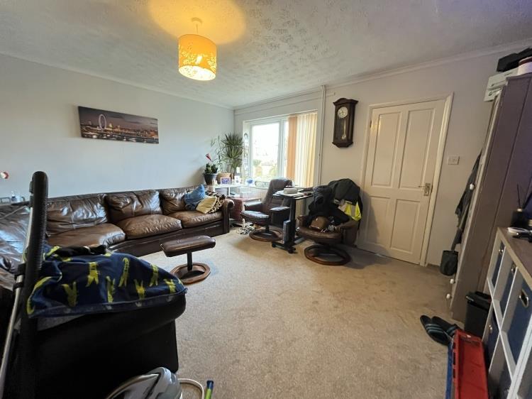 75 Melford Way, Felixstowe, IP11 2UH, UK photo 2