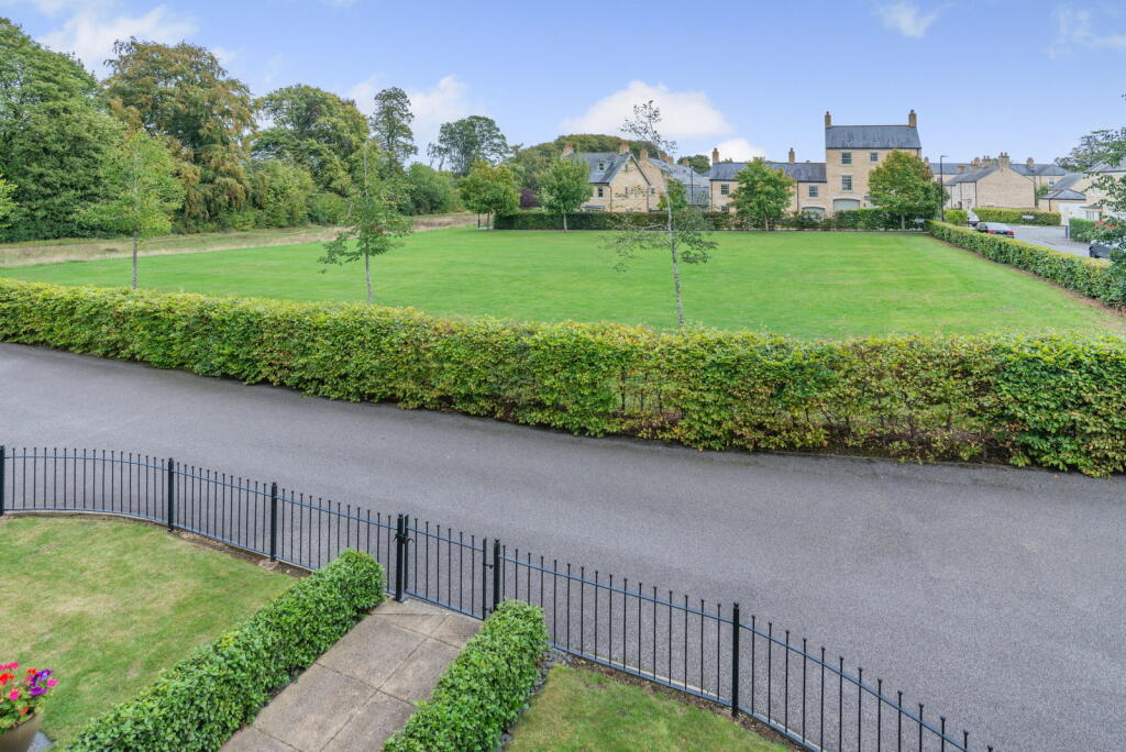 Boston Spa, Hampole Way, LS23 photo 3