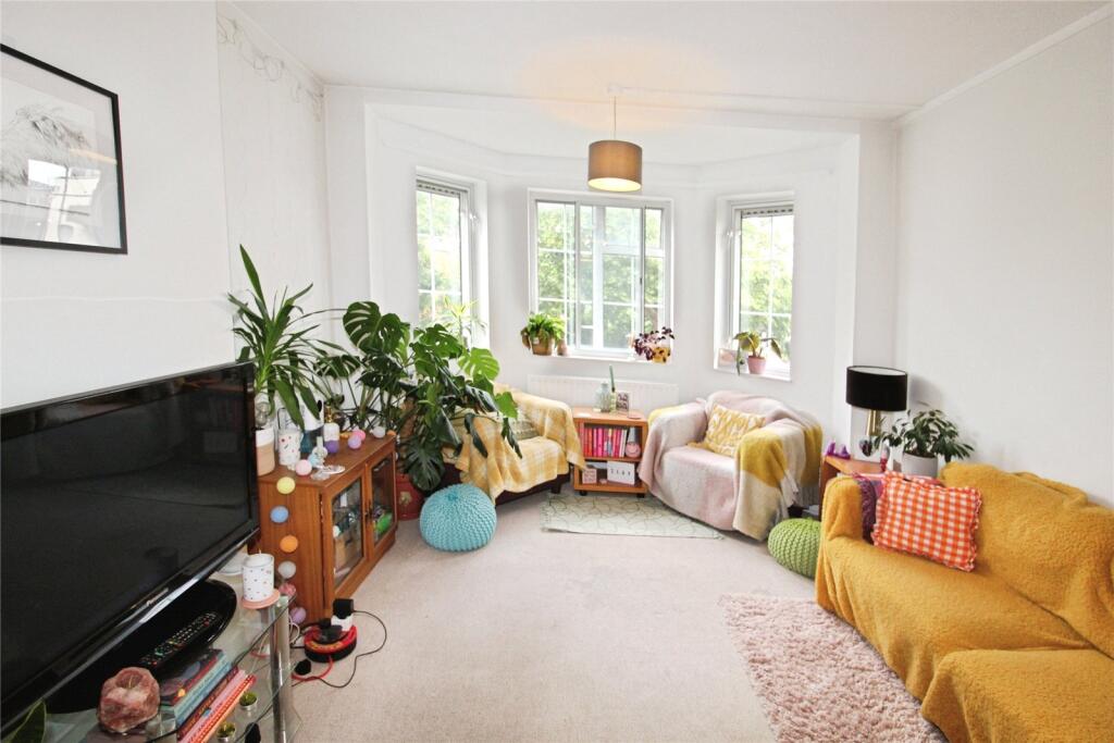 Apartment in London - View 2