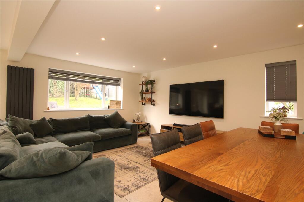 Newby Street, Cross Hills, BD20 - View 5
