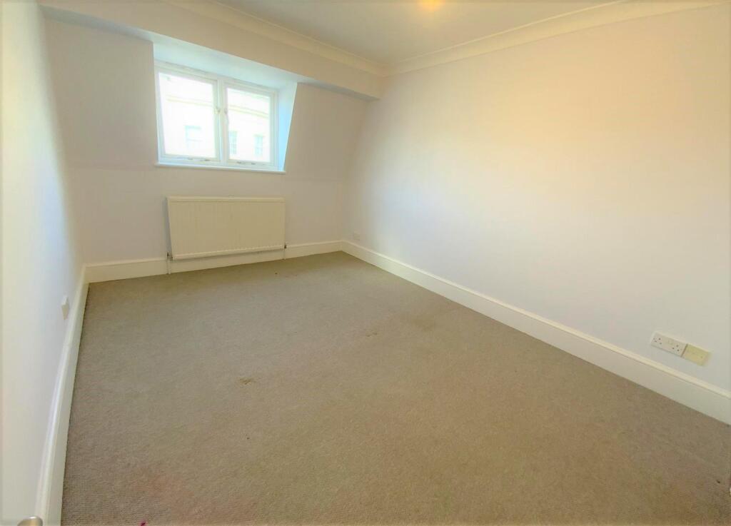 Apartment in Hove, Brunswick - View 5