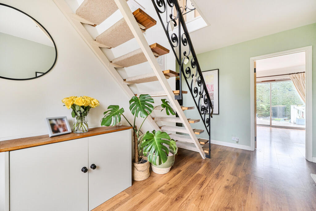 House in Purley on Thames, West Berkshire - View 3