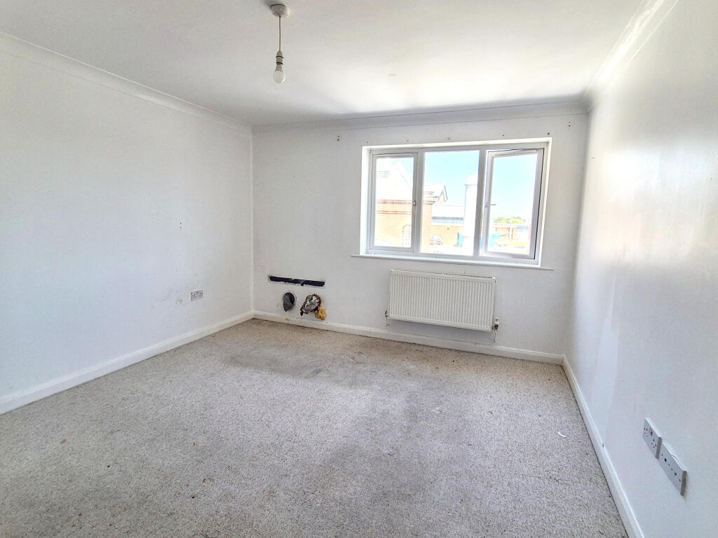 Apartment in Portsmouth, Eastney - View 5