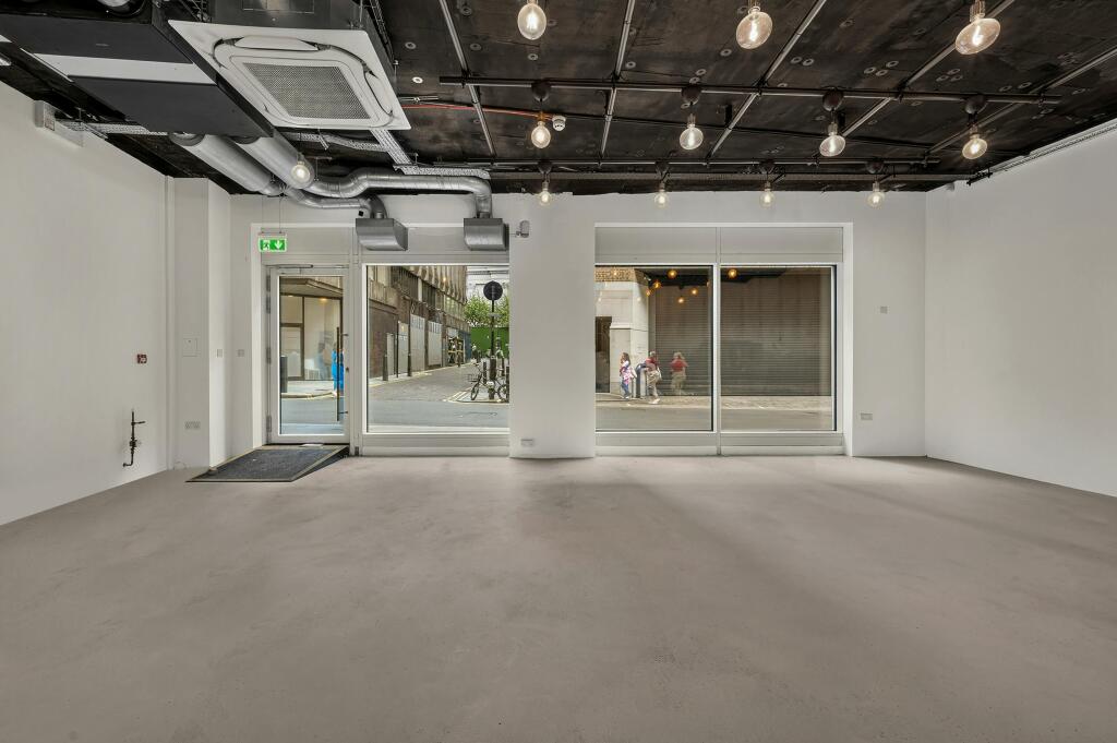 hall 4.jpg