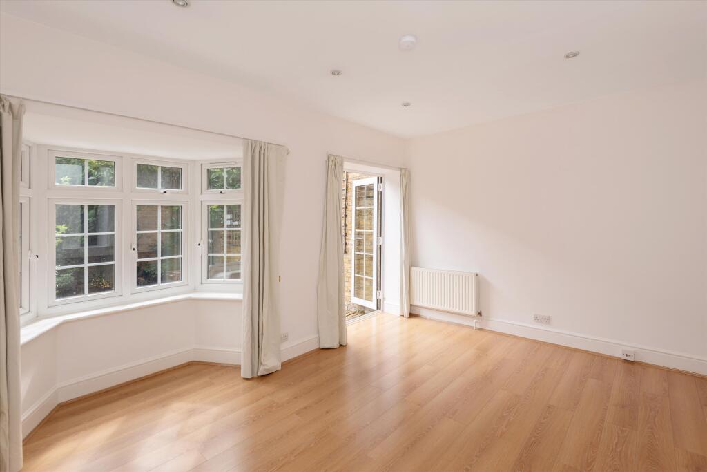 Main image of property: St John's Wood Terrace, London, NW8