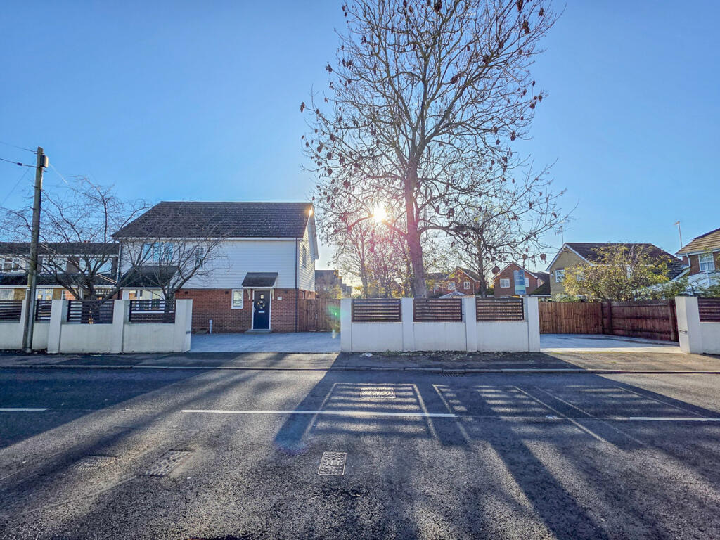 Main image of property: Rectory Road, Rochford, SS4 1