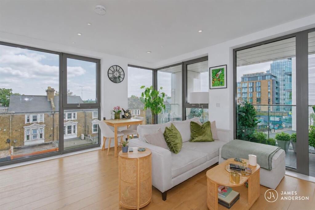 Apartment in London - View 3