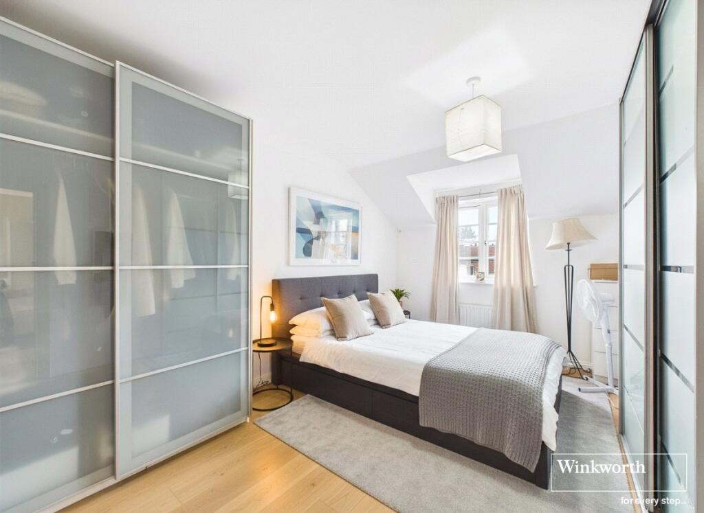 Apartment in London - View 5