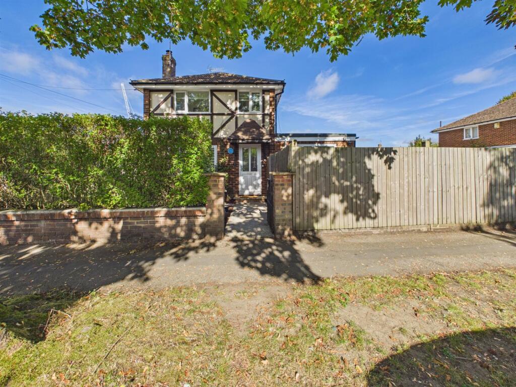 Main image of property: Ainsdale Crescent, Reading