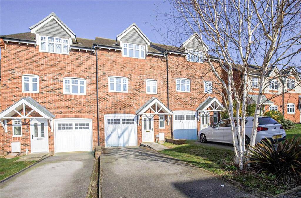Main image of property: Bracken Way, Harworth, Doncaster, Nottinghamshire, DN11