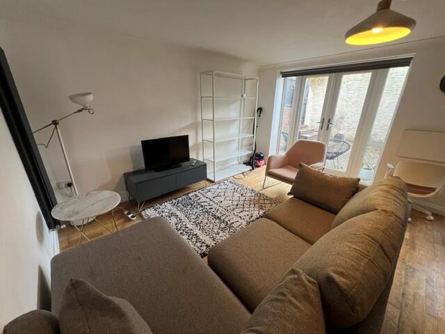 Apartment in Canterbury - View 2