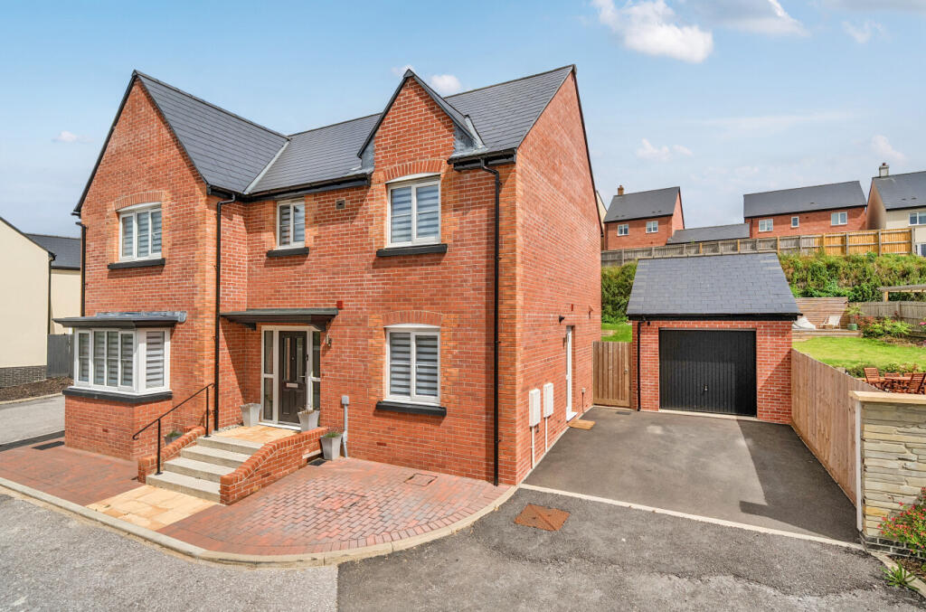 Main image of property: Weavers Road, Chudleigh, Newton Abbot, Devon