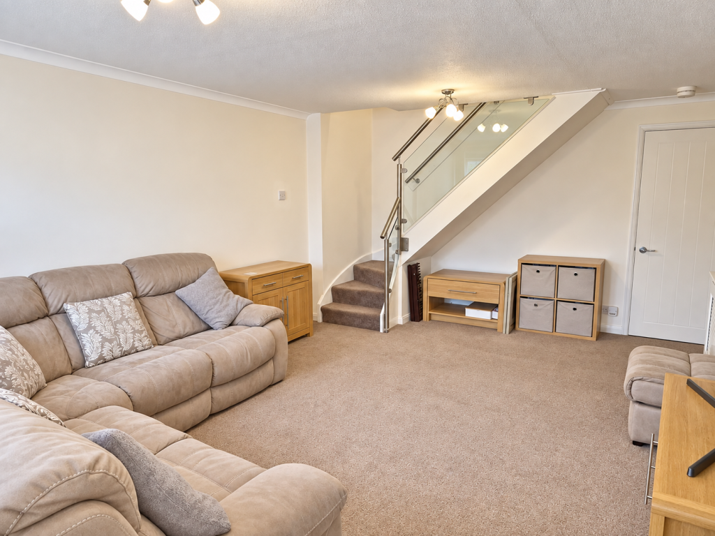 Snellgrove Close, Calmore, SO40 2WD photo 3