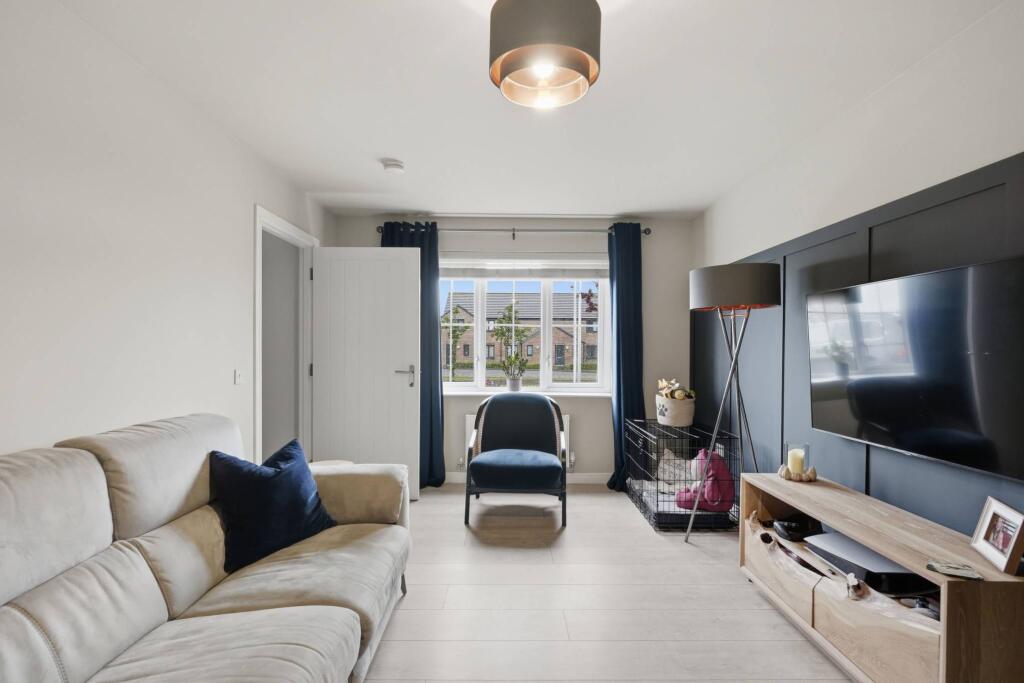 16 Bain Rigg, Edinburgh, EH17 8YS photo 4