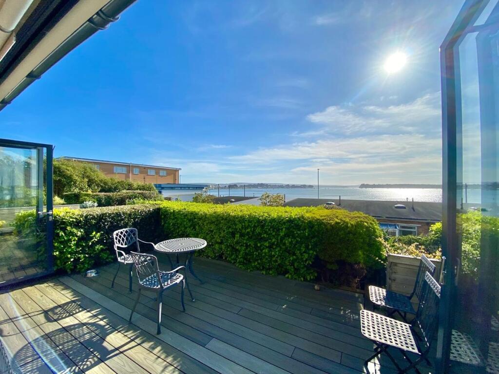 Apartment in Poole - View 3