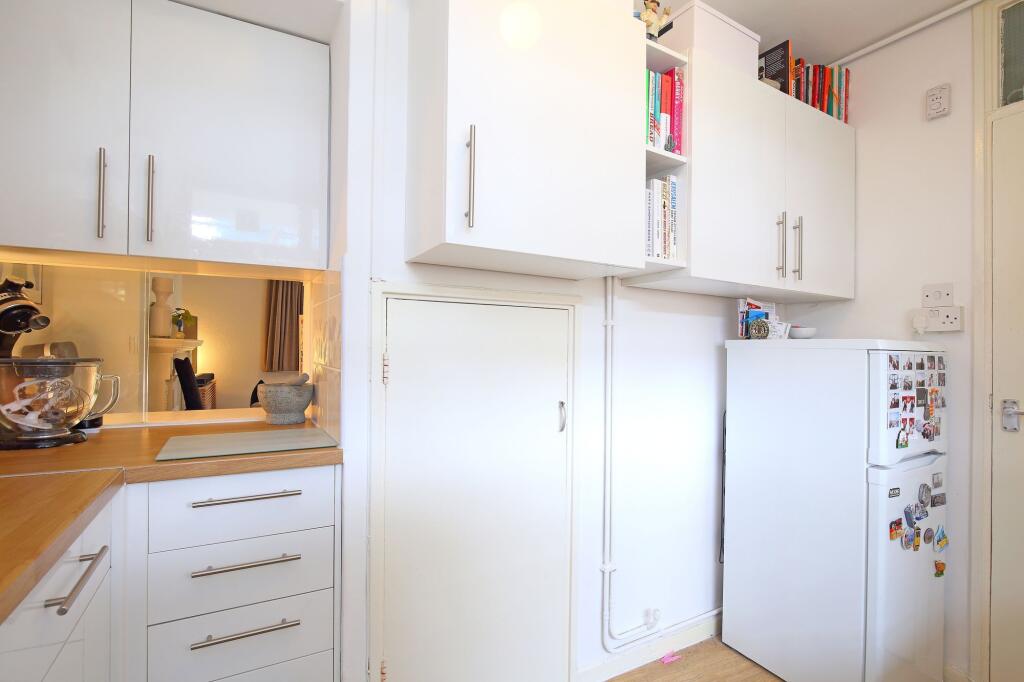 Apartment in London - View 4