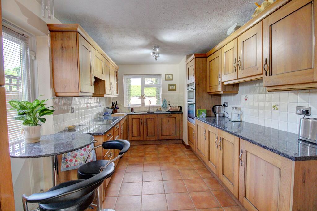 House in Redhill - View 5