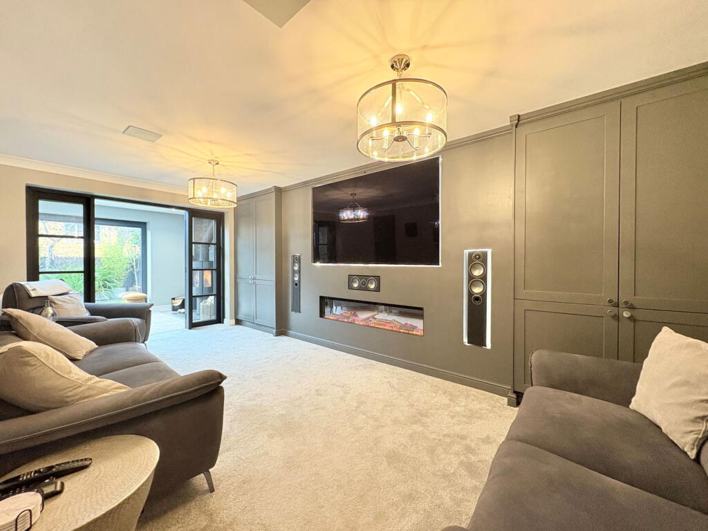 House in Bradley Stoke - View 3