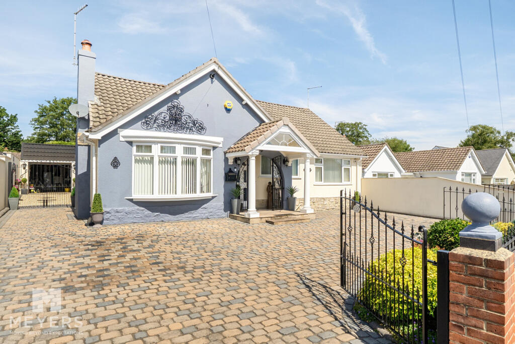 Main image of property: Morden Avenue, Ferndown, BH22 8