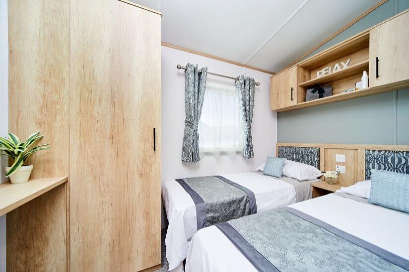 Carnaby Silverdale, Beverley Park, Goodrington, Paignton, Devon, TQ4 7JE photo 5