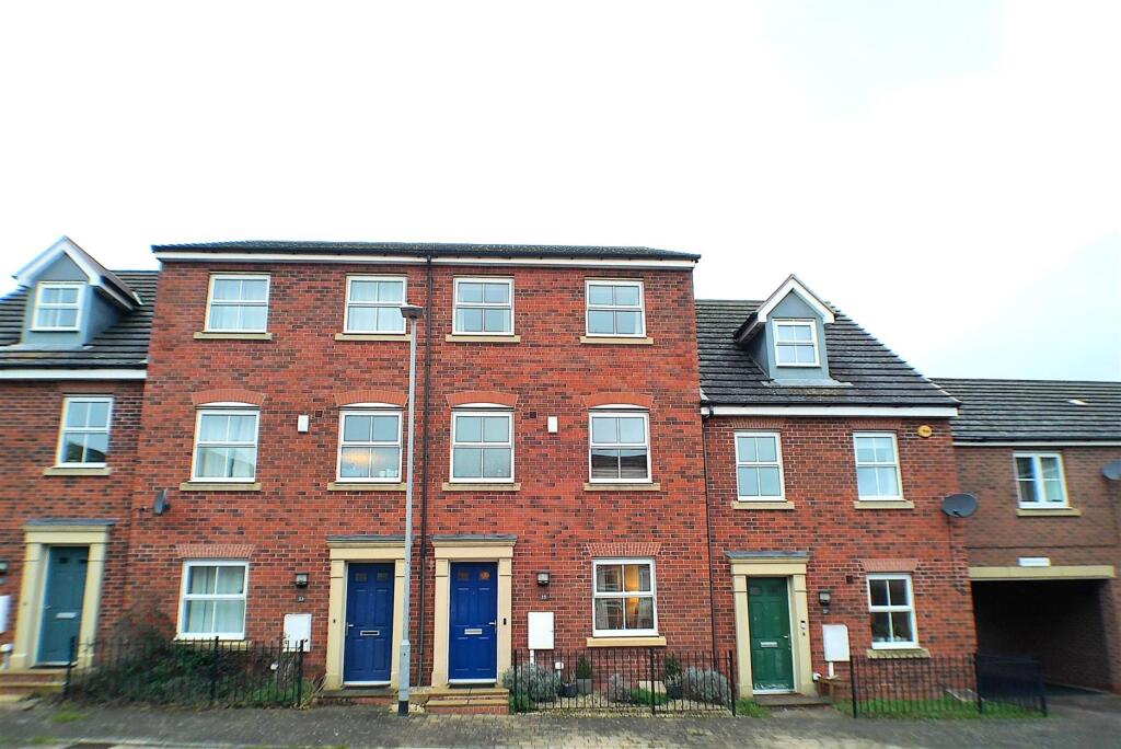 Main image of property: Cherwell Gardens, Bingham, Nottingham