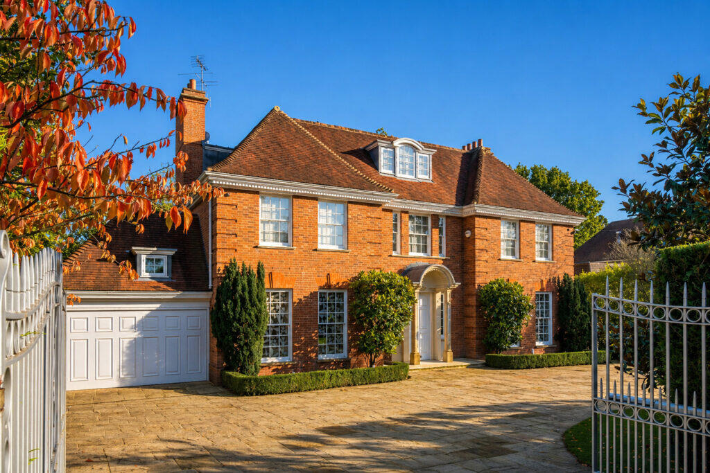 Main image of property: Winnington Road, London, N2