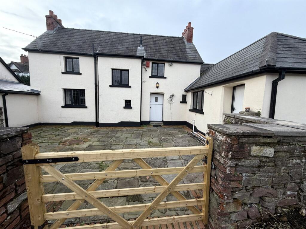 House in Newport, St. Woolos, Stow Hill - View 3