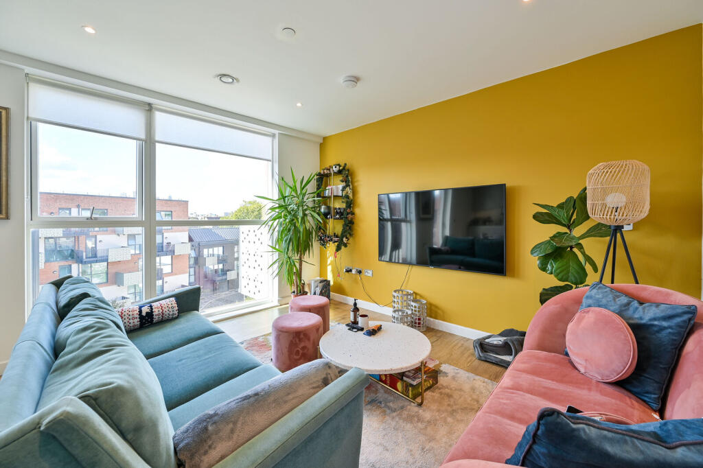 Main image of property: Manor Place, Elephant and Castle, LONDON, SE17