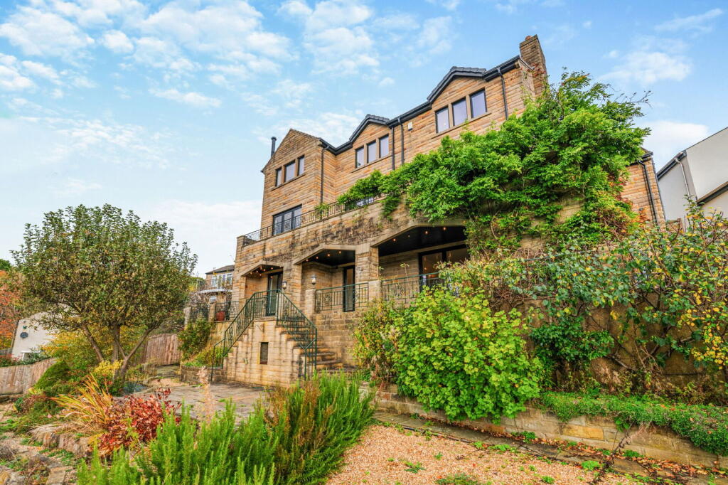 Main image of property: Common End Lane, Lepton, HD8