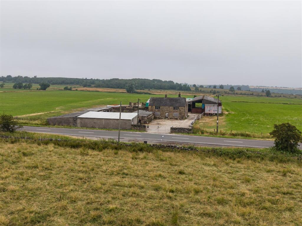 House in North East Derbyshire, Spitewinter, Ashover - View 3