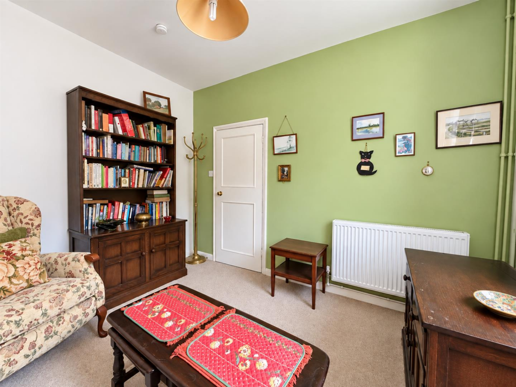 House in Salisbury - View 4