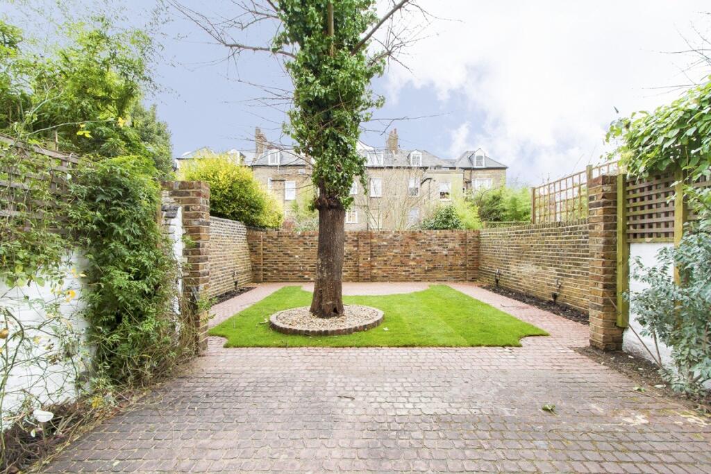 House in London - View 4