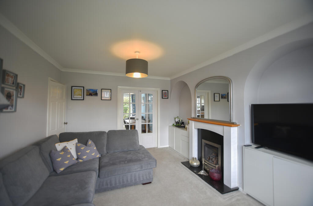 Cranbourne Avenue, Cheadle Hulme photo 4