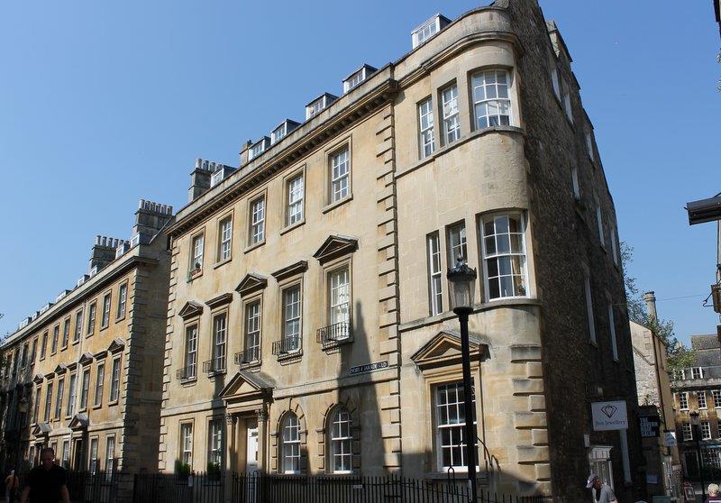 Main image of property: Hamilton House, 10 North Parade Buildings, Bath, BA1