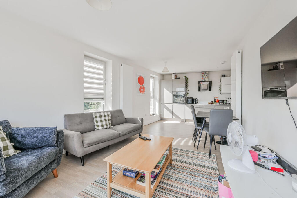 Apartment in London - View 2