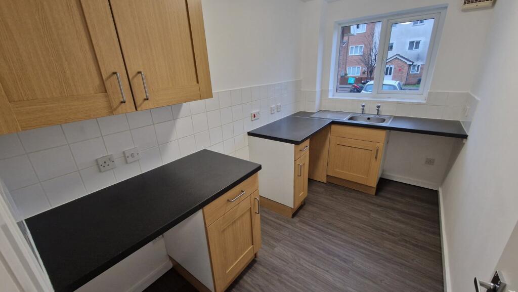 Apartment in Walsall - View 3
