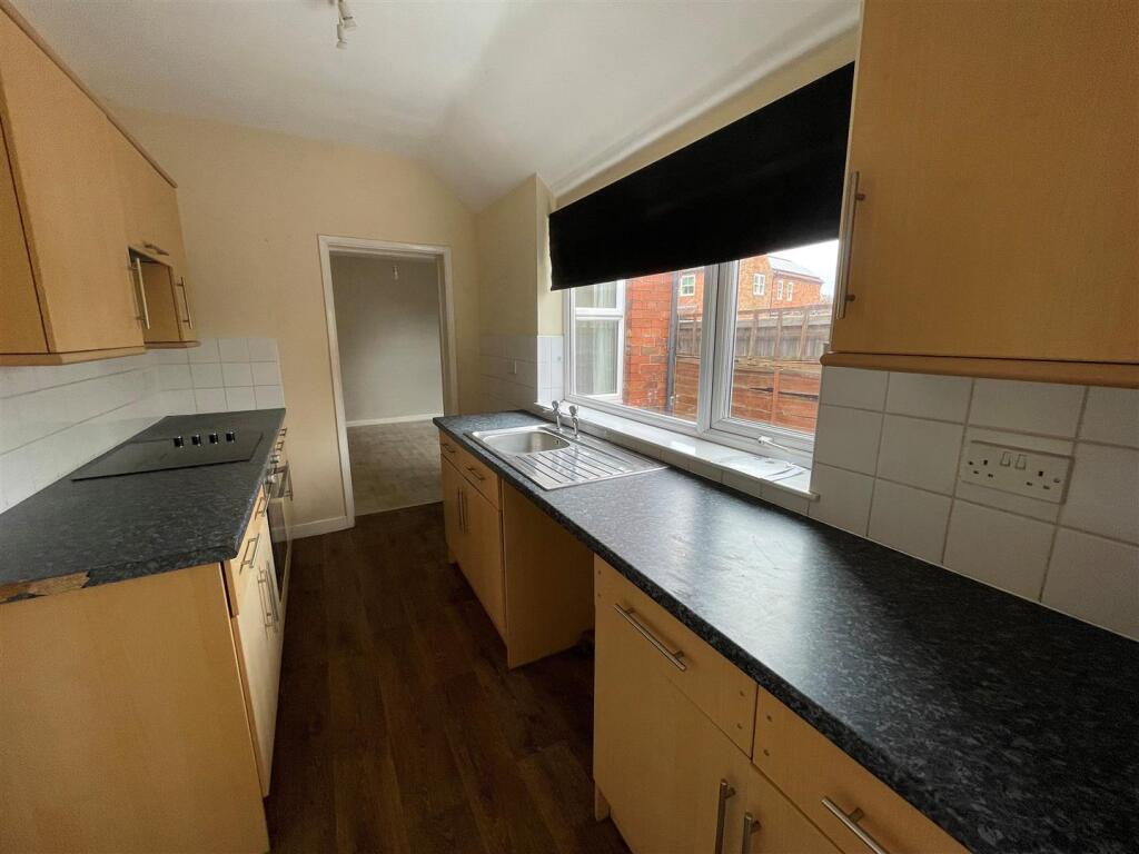 Pinfold Lane, Balderton, Newark - View 3