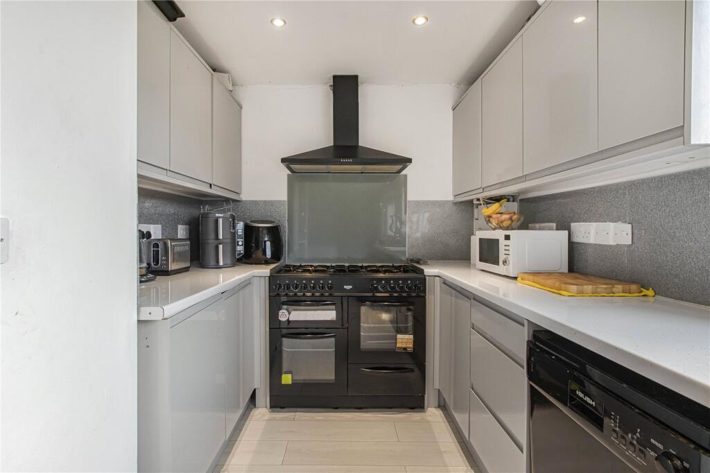Teignmouth Road, Welling, Kent, DA16 photo 3
